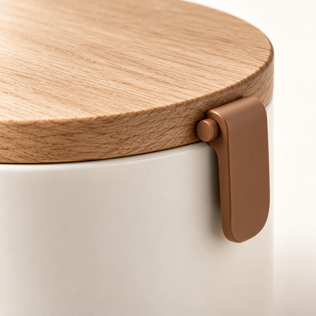 Pantry Pet Food Keeper — detail